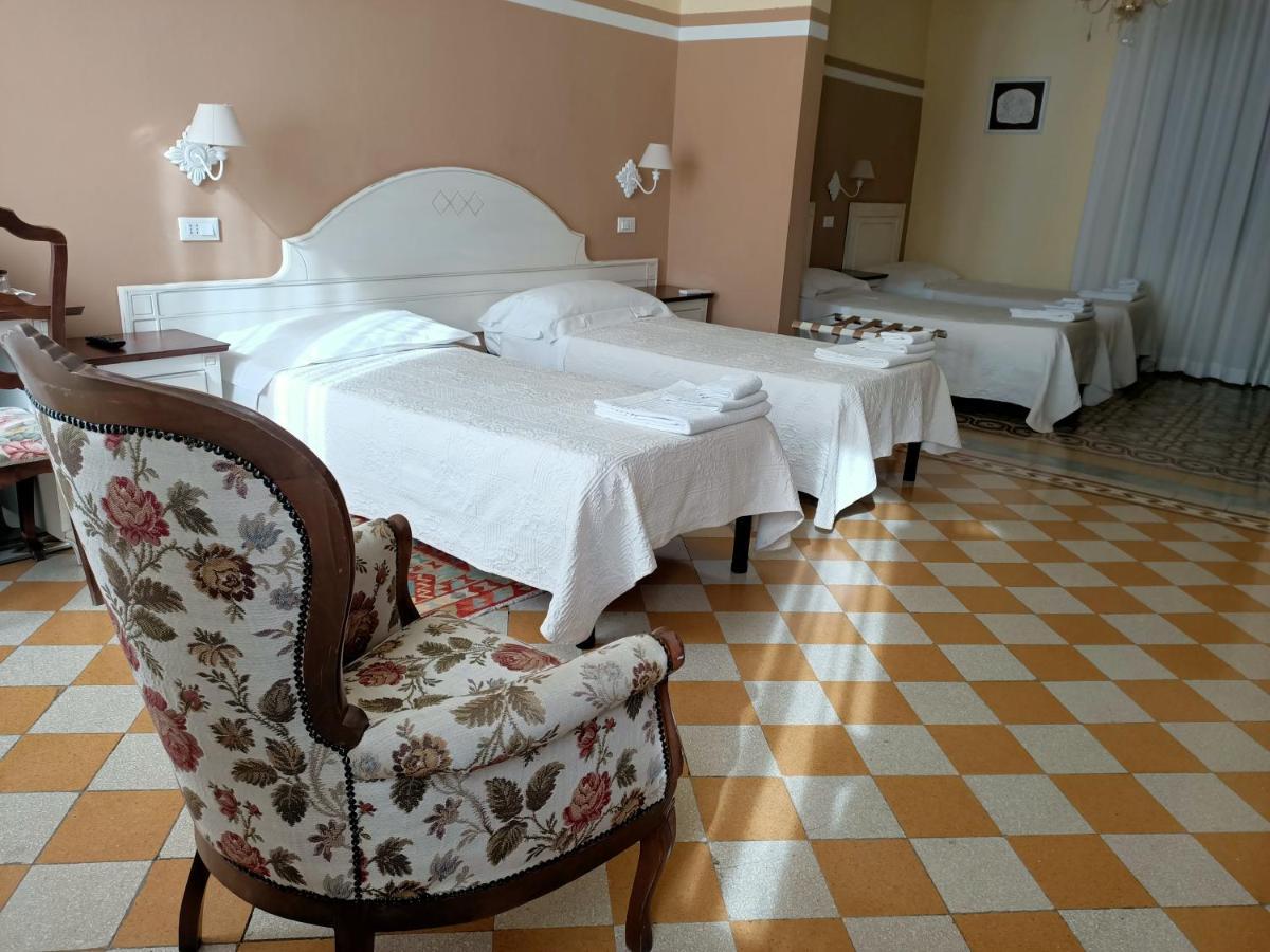 Guest House Domo Florenzia Luaran gambar