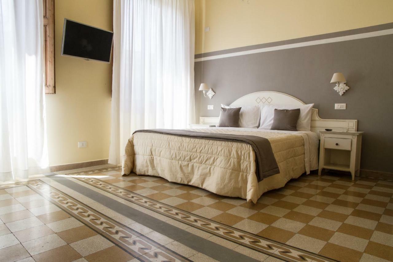 Guest House Domo Florenzia Luaran gambar