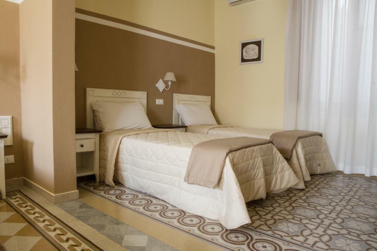 Guest House Domo Florenzia Luaran gambar