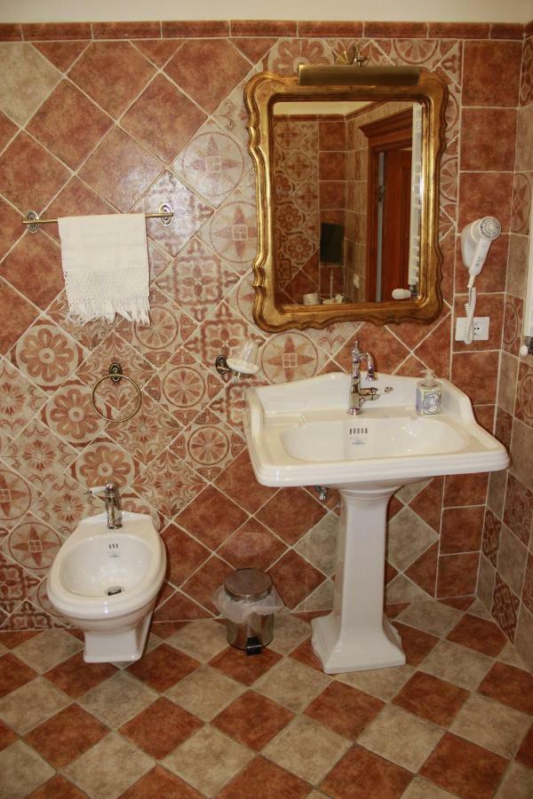 Guest House Domo Florenzia Luaran gambar